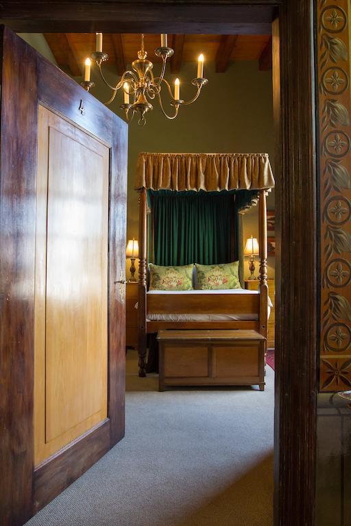 Dutch Manor Antique Hotel Fokváros Kültér fotó