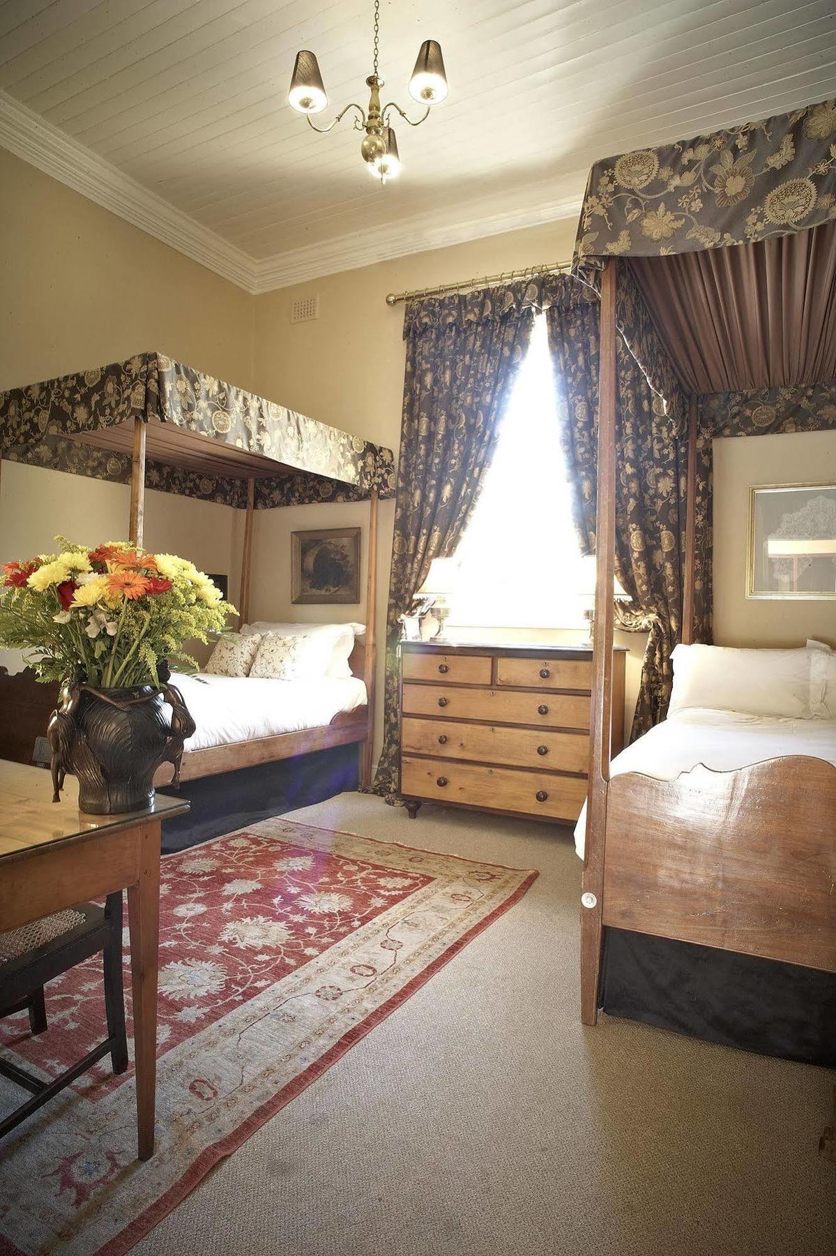Dutch Manor Antique Hotel Fokváros Kültér fotó