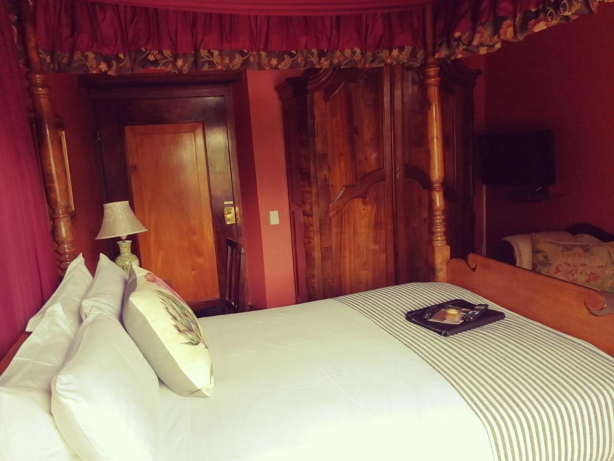 Dutch Manor Antique Hotel Fokváros Kültér fotó
